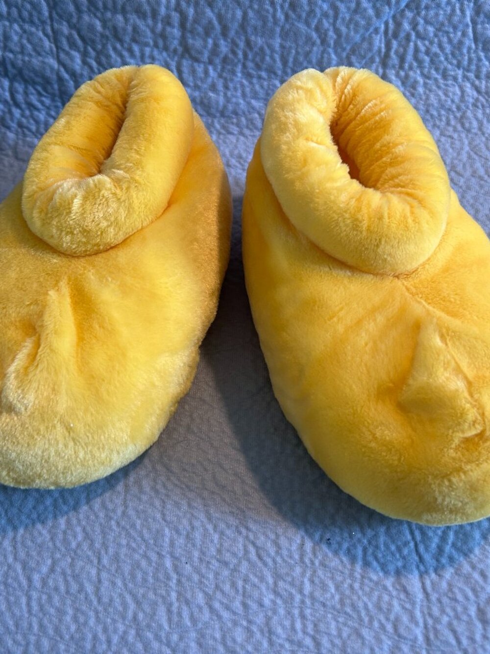 Disney Park Ovesized Slippers (Adult M)
